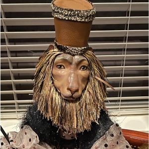 Wayne Kleski 
Rare 24 inch Jabar Sulton Lion Doll 2008